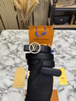 Louis_vuitton crystal lv buckle leather belt with box and dust bag including carry bag - Image 6