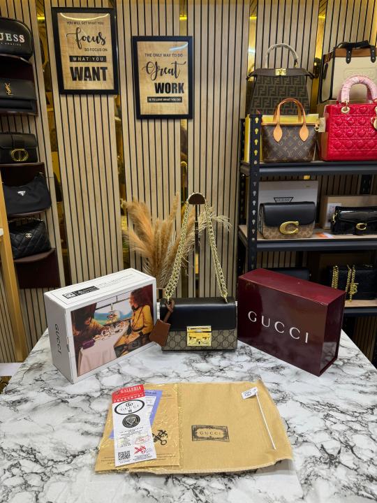 698f58a852c430 Gucci Padlock Shoulder Bag (Black) with Double OG Box & Dust Bag | Premium Luxury Designer Handbag for Women. - Image 1