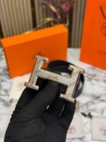 Luxury H-Buckle Leather Belt Combo for Men with Premium Box & Carry Bag - Image 3