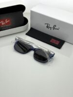 Lightweight black and white everyday shoes