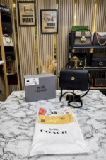 Stylish Black Cassie Crossbody Bag for Daily Use