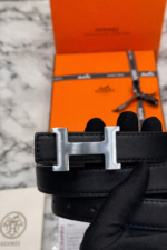 men’s formal leather belt with silver h buckle