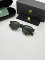 Lightweight green sunglasses for men and women