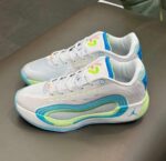 Jordan Luka 4 Laser Blue outsole grip pattern basketball shoes