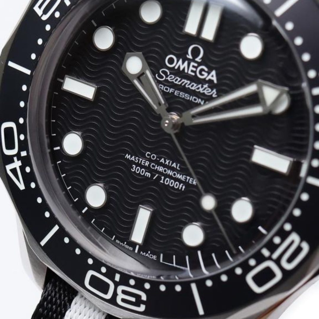 Omega Seamaster Diver 300M Automatic Black Dial Men's Luxury Watch - Image 5