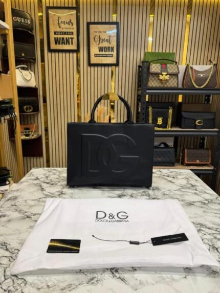 Dolce_&_Gabbana_Daily_Tote_Bag_With_Dust_Bag_And_Card_(Black)_(V-9040).