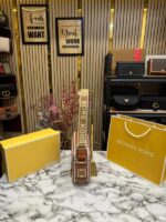 Michael Kors Maeve Luxury Handbag With Box, Dust Bag & Carry Bag (Beige) – Premium Designer Shoulder Bag for Women. - Image 4