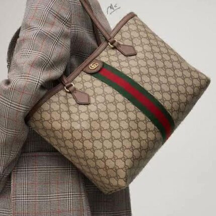 Gucci GG Supreme Bag with Matching Wallet Brown – Luxury Designer Handbag with Dust Bag