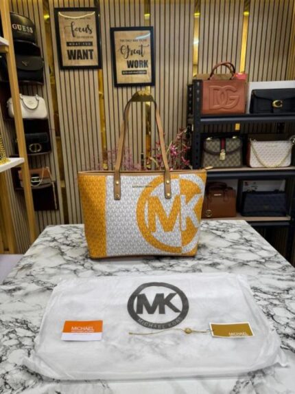 Michael Kors Carter Tote Bag Yellow – Premium Women’s Designer Tote Bag with Dust Bag & Card.