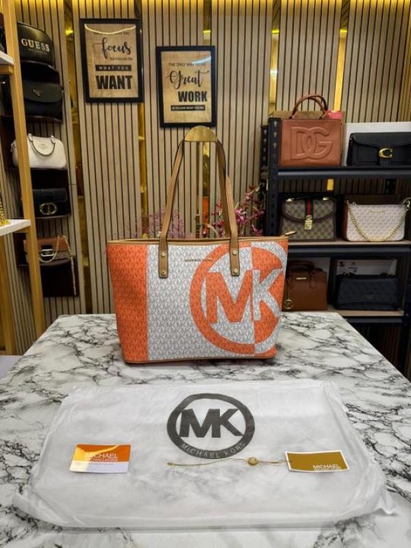 69a8a29b8c66f2 Michael Kors Carter Tote Bag Orange – Premium Women’s Designer Tote Bag with Dust Bag & Card. - Image 1