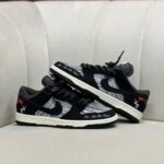 Modern low top skateboard sneakers rubber outsole