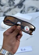 Classic brown polarized sunglasses for outdoor wear