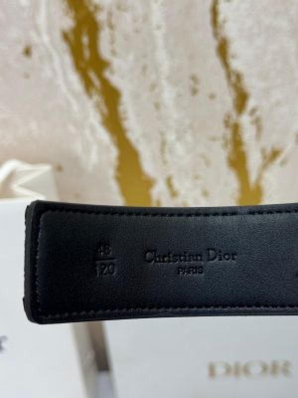 Luxury Christian Dior CD Accessories Image