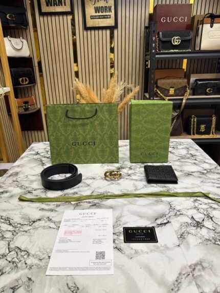 Gucci Belt and Wallet Combo with Gold Buckle