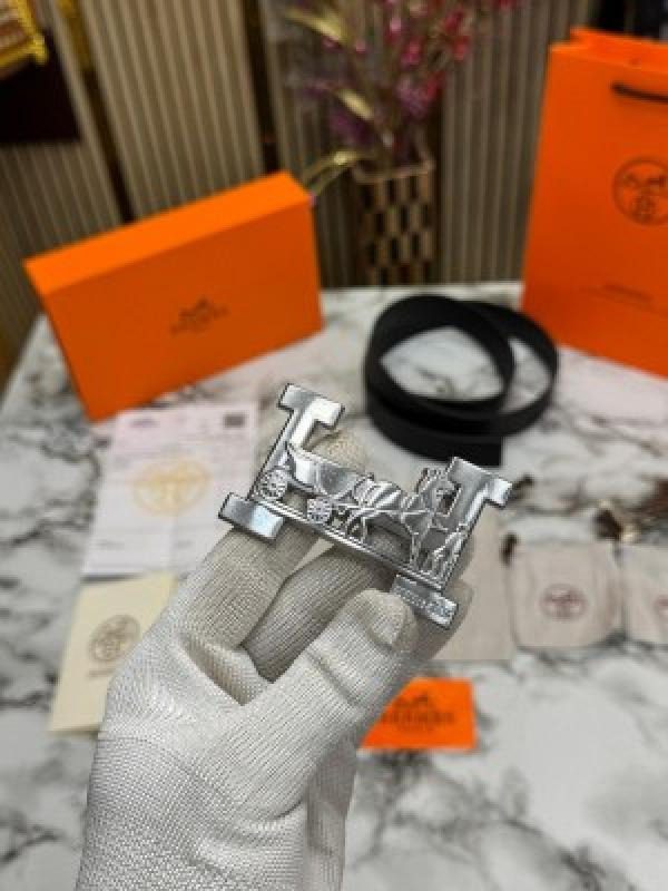 Hermes HS-9 Belt with Bill and Packaging