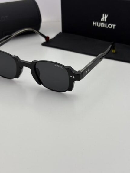 Hublot 58073 Black sunglasses front view