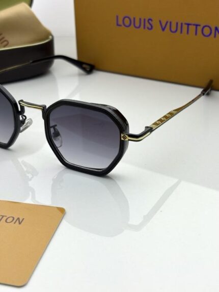 Louis Vuitton 2738 Golden Black Shaded sunglasses