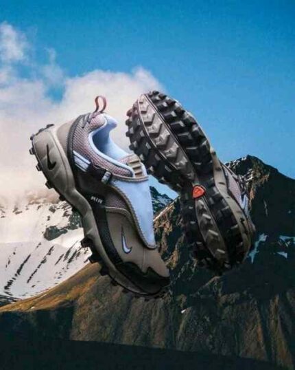 Nike ACG Phassad Cave Stone Aluminum lace shroud sneaker