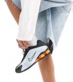 Nike Shox R4 Bright Mandarin cushioned athletic shoes