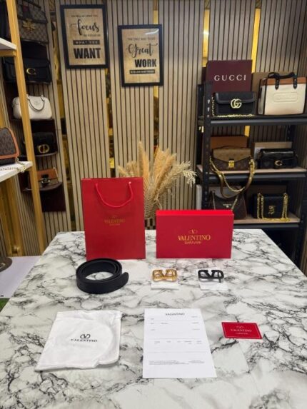 Valentino Garavani V-Shaped Belt with Box