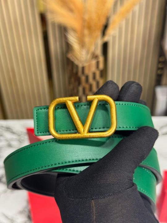 Valentino_Garavani_V-Shaped_Premium_Belt (5) Valentino V-Shaped Buckle Belt Accessory