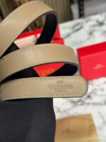 Coffee Valentino Ladies Belt V44 Close Up
