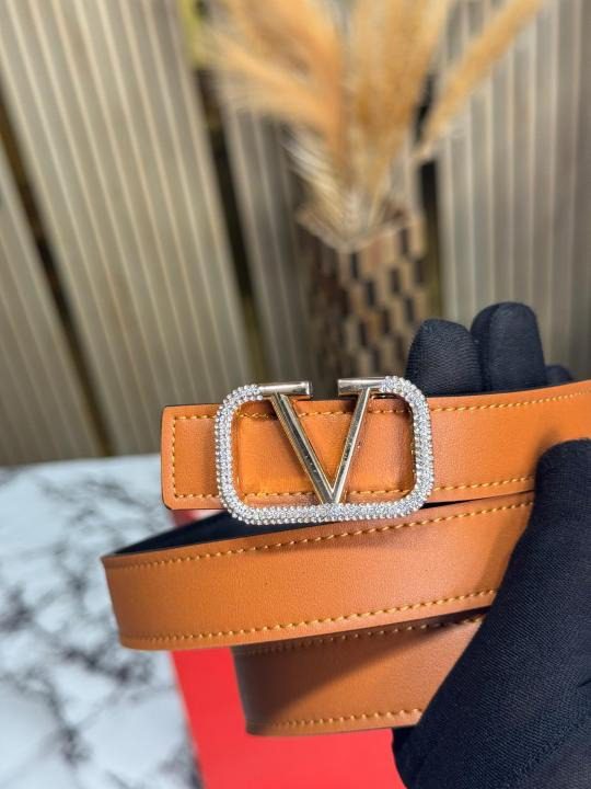 Valentino_Garavani_VLogo_Signature_belt_with_box (5) Valentino VLogo Signature Belt Accessory