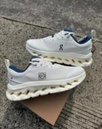 Cushioned cloud sole running shoes modern style