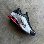 Nike Shox R4 black silver lace up sports sneakers