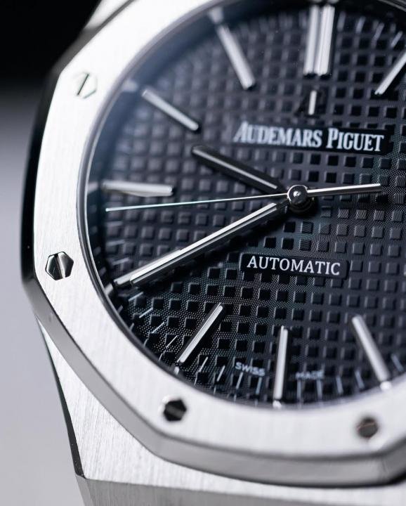 Audemars Piguet Royal Oak Automatic - Image 4