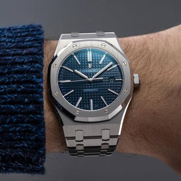 Audemars Piguet Royal Oak Automatic - Image 3