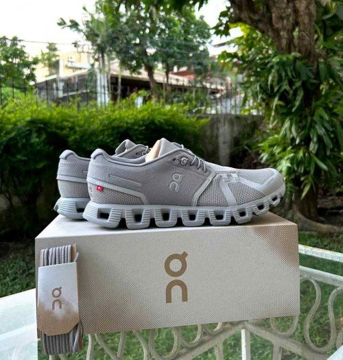On Runningon Cloud 6 Shoes Men Glacier White