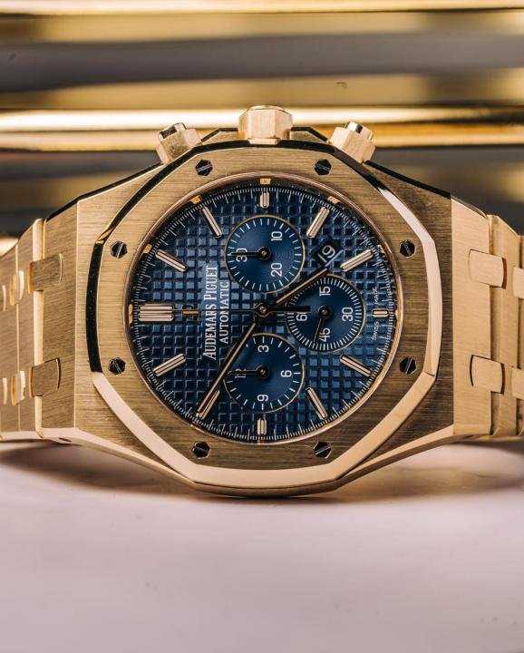 Audemars Pigeu T Royal Oak Chronograph Gold Blue - Image 3