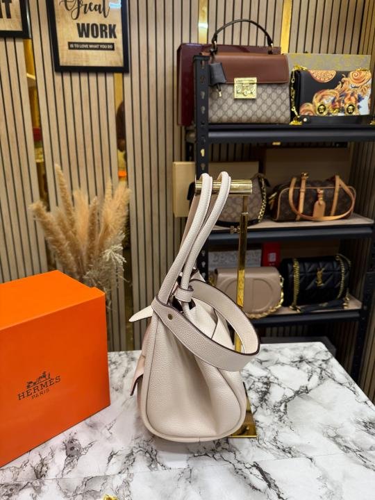 Hermes Picotin Pouch Hand Bag Including Horse Charm Original Box And Dust Bag (White) | Premium Accessories - Image 5
