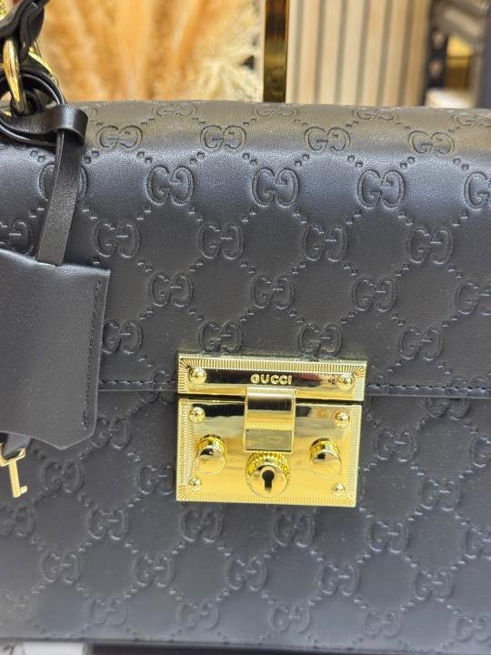 Gucci Padlock Embossed Top Handle Shoulder Bag With Double Box And Dust Bag - Image 5