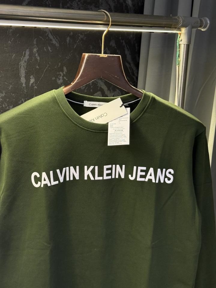 Calvin Klein Premium Sweatshirt Store Article - Image 4