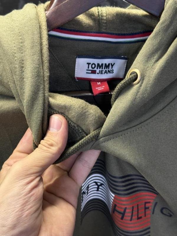 Buy Tommy Hilfiger Store Article Hoodie Online in India - Style 1 - Bootery - Image 3
