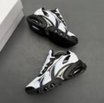 Buy Nike Air Max DN 3 Shoes Online in India - Bootery - Image 2