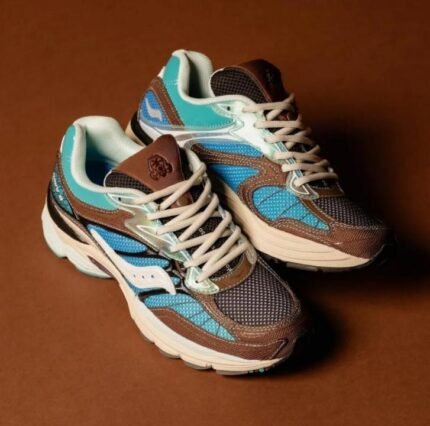 Footpatrol x Saucony ProGrid Omni 9 in the BlueBrown Shoes Price in India - Buy at Bootery - Image 2