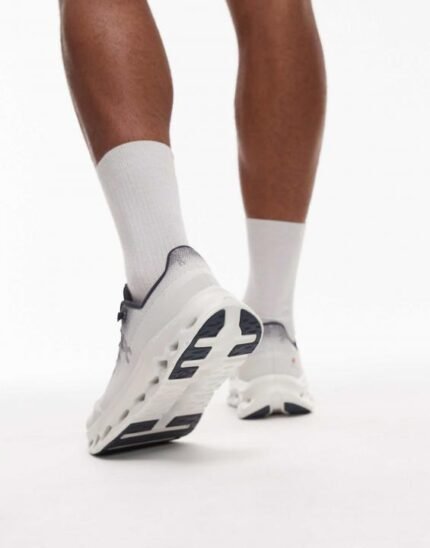 Buy On Cloud Running Tilt Ivory Black with carry bag Shoes Online in India - Bootery - Image 2
