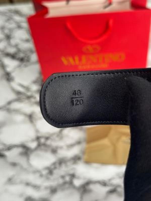 Valentino Garavani Leather Belt V-Logo Buckle With Box And Dust Bag Including Carry Bag (WHITE-V37) | Premium Accessories - Image 2
