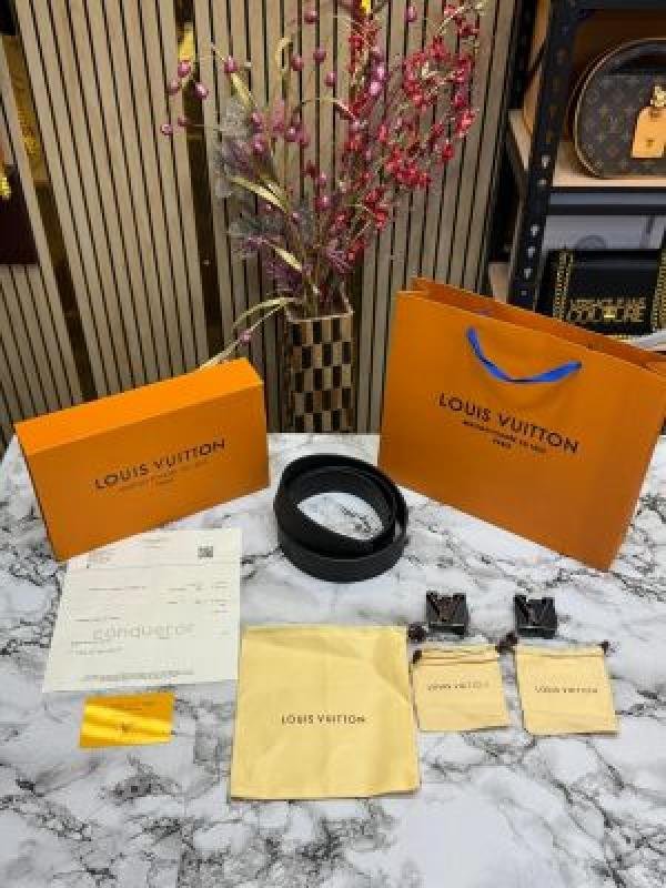 Louis Vuitton Loui vuitton belt combo premium quality with og box and carry bag (lv-4) | Premium Accessories