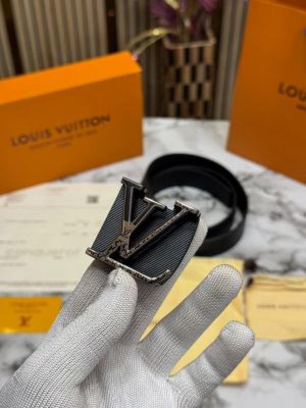 Louis Vuitton Loui vuitton belt combo premium quality with og box and carry bag (lv-4) | Premium Accessories - Image 8