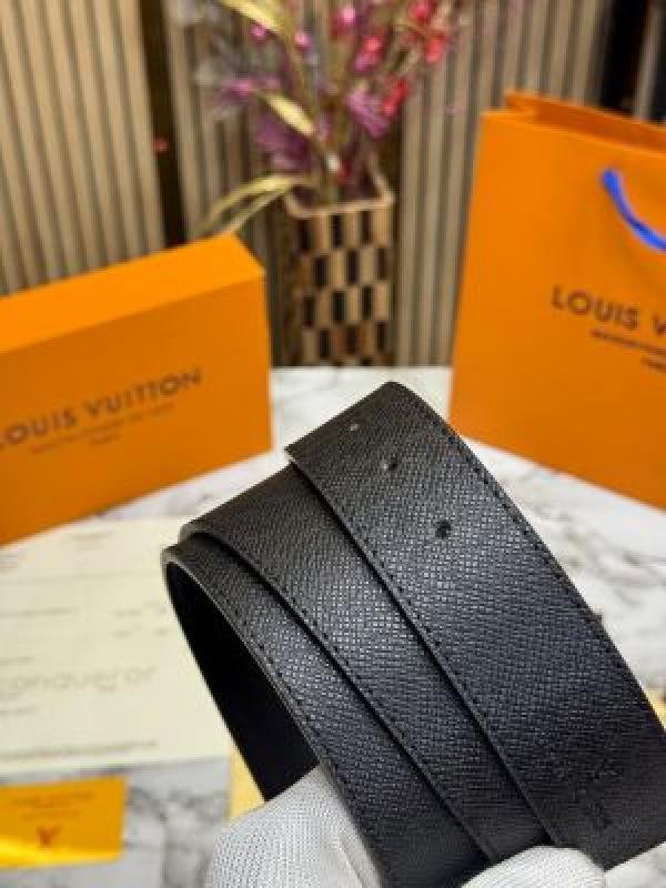 Louis Vuitton Loui vuitton belt combo premium quality with og box and carry bag (lv-4) | Premium Accessories - Image 3