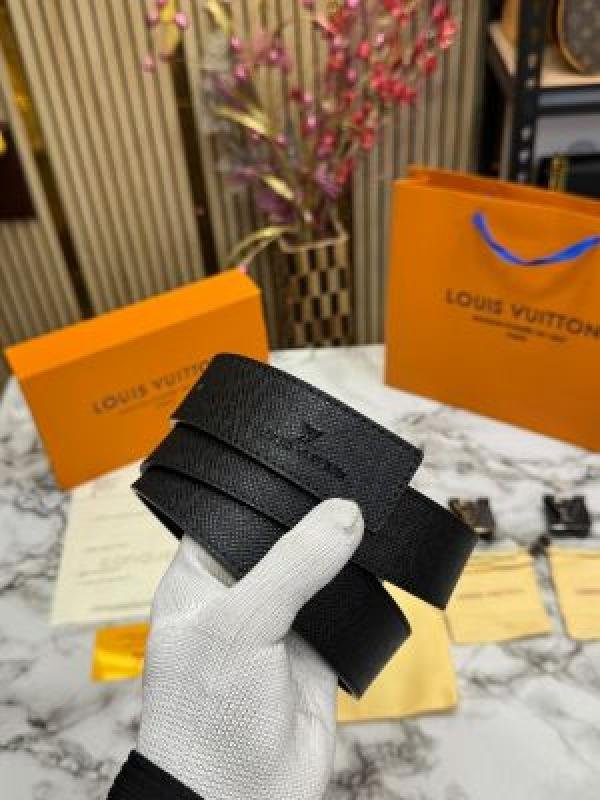 Louis Vuitton Loui vuitton belt combo premium quality with og box and carry bag (lv-4) | Premium Accessories - Image 2