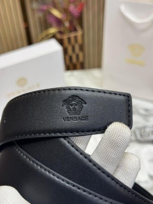 Versace BELT COMBO PREMIUM QUALITY WITH OG BOX DUST BAG CARRY BAG VE NO 3 | Premium Accessories - Image 10