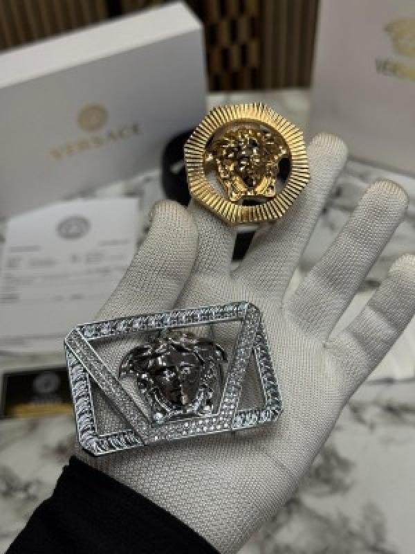 Versace BELT COMBO PREMIUM QUALITY WITH OG BOX DUST BAG CARRY BAG VE NO 3 | Premium Accessories - Image 7