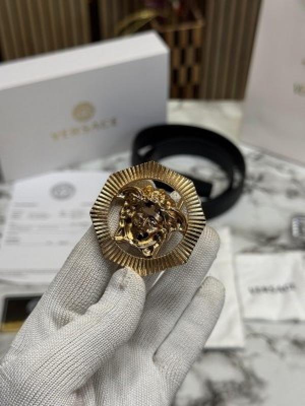 Versace BELT COMBO PREMIUM QUALITY WITH OG BOX DUST BAG CARRY BAG VE NO 3 | Premium Accessories - Image 6