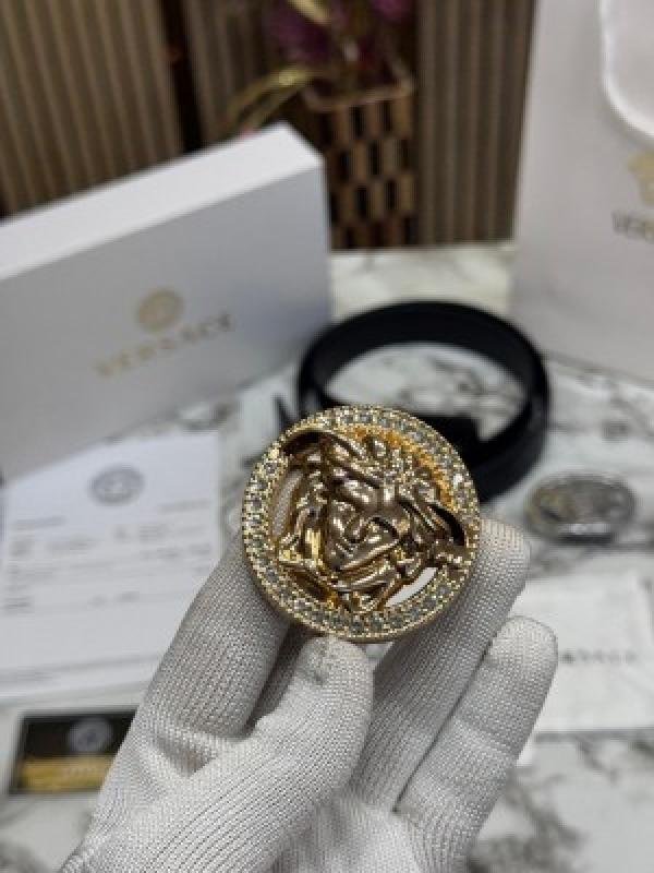 Versace BELT COMBO PREMIUM QUALITY WITH OG BOX DUST BAG CARRY BAG VE NO 2 | Premium Accessories - Image 4