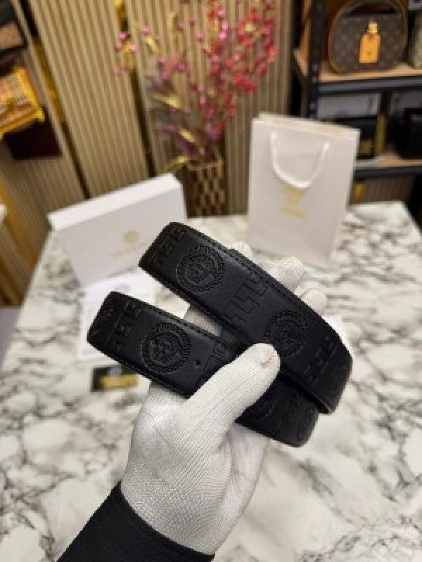Versace BELT COMBO PREMIUM QUALITY WITH OG BOX DUST BAG CARRY BAG VE NO 1 | Premium Accessories - Image 10